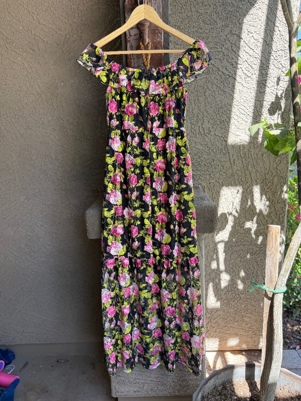 Betsey Johnson Ariel Maxi Dress Small Off Shoulder Black Pink Rose Floral Lace